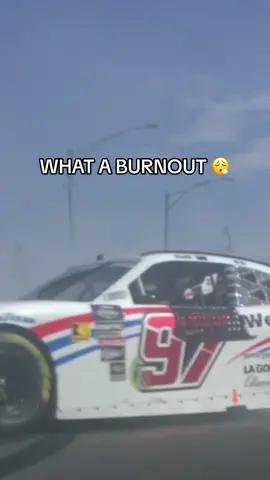 Shane van Gisbergen with an EPIC BURNOUT in Chicago. #nascar #burnout #supercars #racing #Motorsport #chicago 