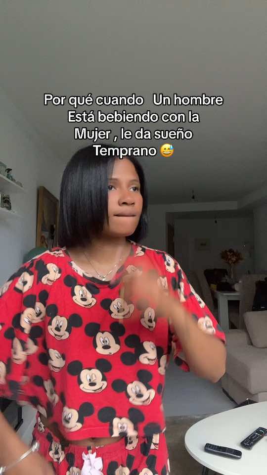 Quien me lo explica ?🤭🏃🏿‍♀️😂#soydominicana #morena #viral #bachata #contenido #fyp 