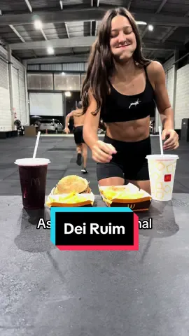 Tanto tempo sem comer mc. 😂😂😂 #humortiktok #resenha 