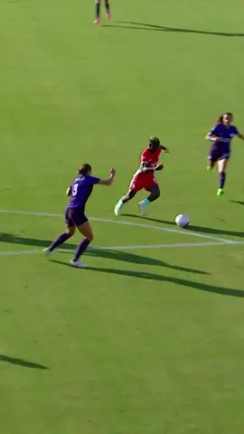Calm, cool and collected. Temwa Chawinga DELIVERS! #NWSL  @Kansas City Current 