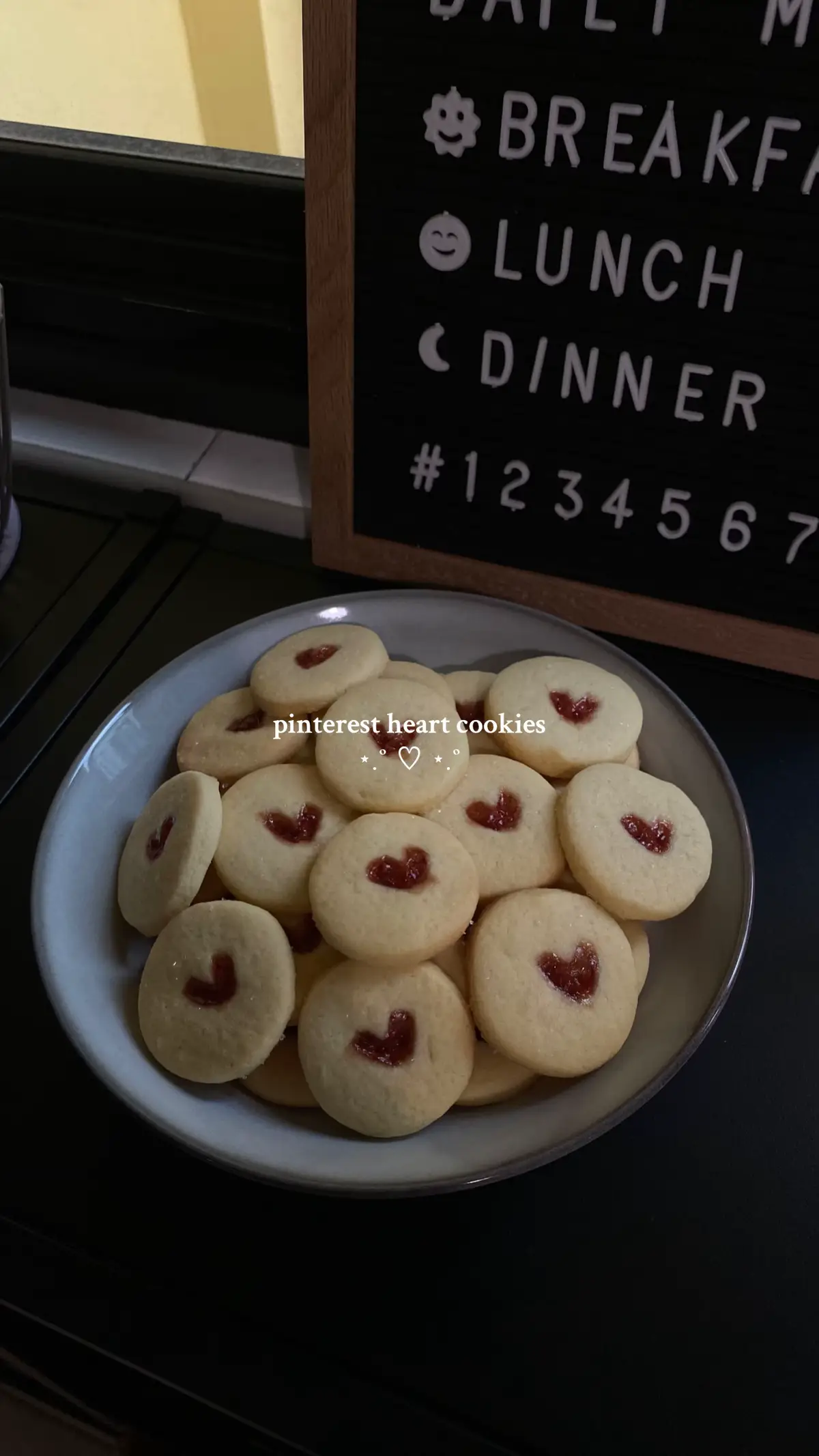 dough was melting halfway sg’s weather is truly unforgiving #baking #cookies 