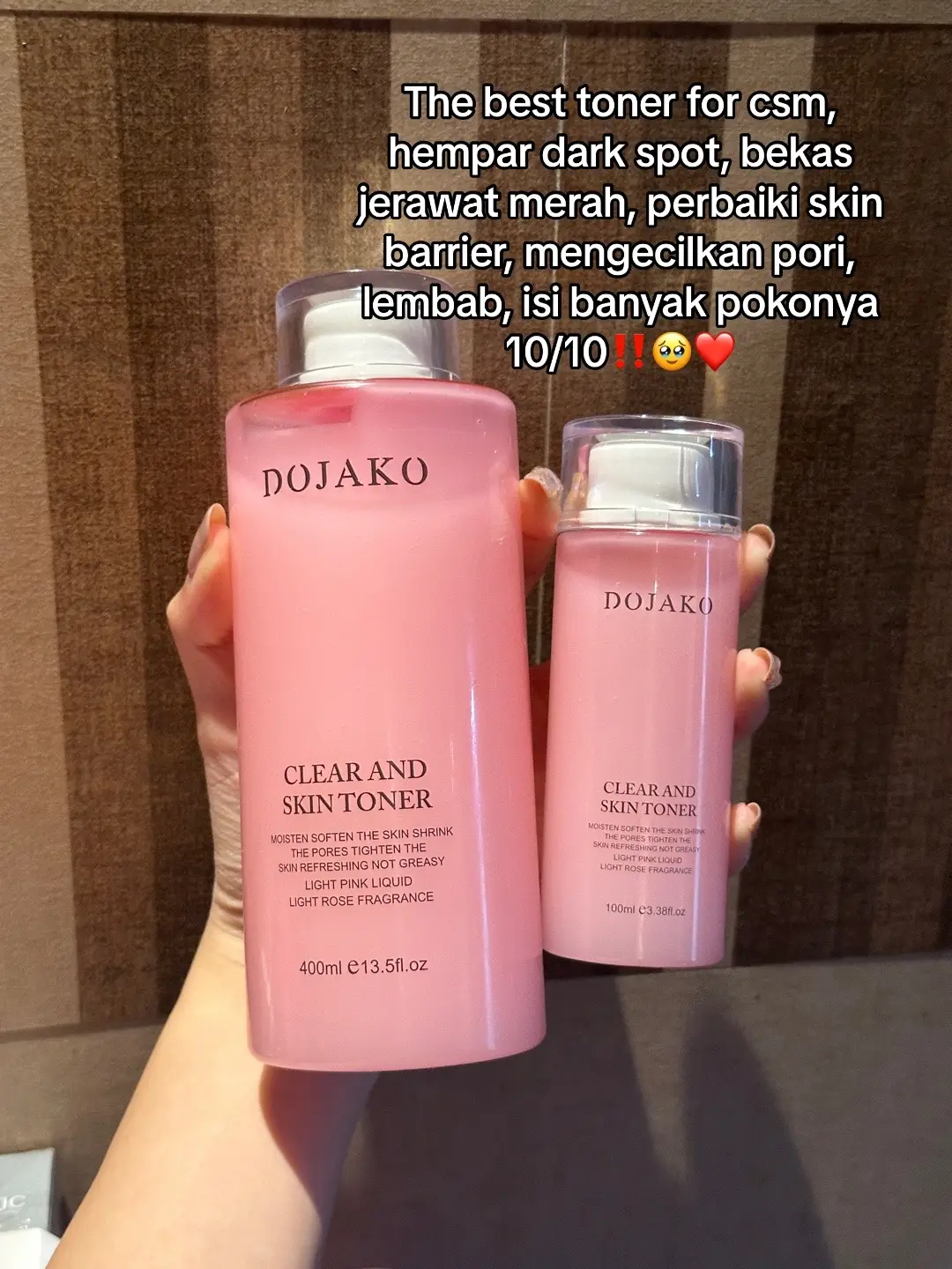 It helps a lot!! Bener bener bikin kulit sehat lembab, glowing pokonya pori pori sehat!! #BeautyTok #fyp #csm #toner #tonercsm #tipsskincare #beautytips 