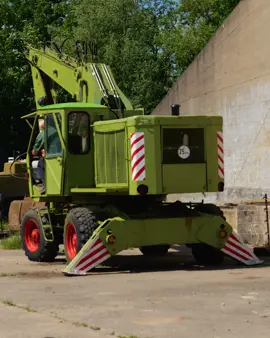 DDR Mobilbagger WEIMAR FORTSCHRIT T 174-2 B Technology Museum Pütnitz, Ribnitz-Damgarten, Germany 2024 #DDR #Mobilbagger #ostblocktechnik #t174 #t1742 #mobilbagger #dieselpower #constructionequipment #baumaschine #mobilbagger #mobileexcavator #technikvereinpütnitz #Pütnitz #germany  #de