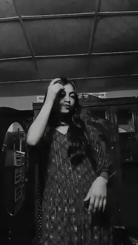 কেনো বোঝোনা তুমি আমার ইশারা আমি দিবোনা এই মন...... 🥰😇😁🫣