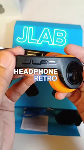 Jlab Rewind Wireless Retro Headphones Bluetooth 14 Hours Playtime. #jlab #jlabrewind #jlabretro #promoguncang77 #ttspilihanganjian #jaminanhargaterbaik 