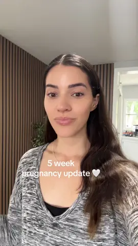 5 week pregnancy update 🤰🏻#pregnant #2u2 #newmom #pregnancyjourney #5weekspregnant #firsttrimester 