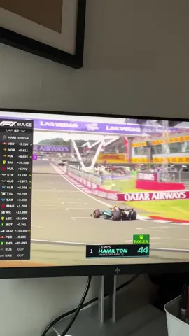 GET IN THERE LEWISSSS #f1 #silverstone #lewishamilton 