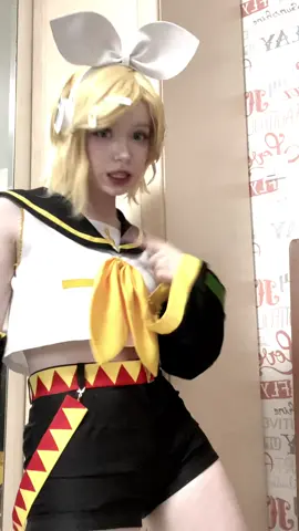 I really like this video #rin #len #sekai #cosplay #rinkagamine #lenkagamine #fyp #fypシ #colorfulstage #vocaloid #vocaloidlen ##GenshinImpact #cosplay #lumine #fyp #fypシ