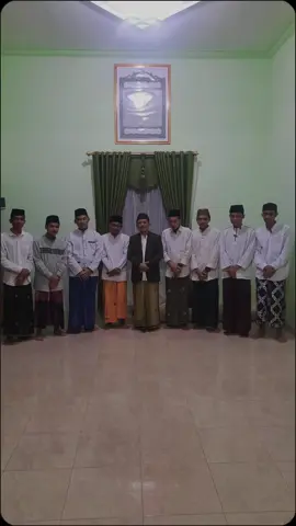 peserta pengajian kitab busrol karim. 
