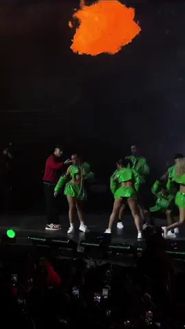 24/7 en el Movistar Arena 💚  🧠: @Pauli Altemir 🖤 #jereklein #ysya 