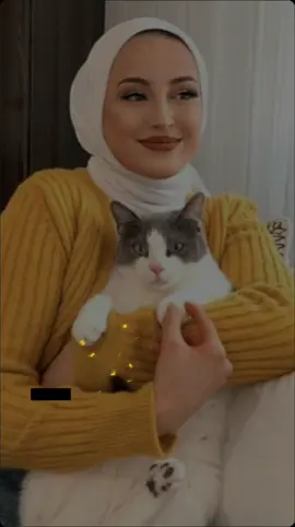 نور العين والله اني سميتك💛