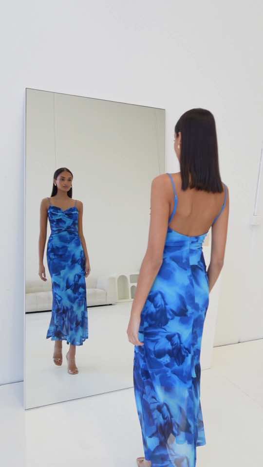 Meet our bestselling Marlowe Maxi Dress 💙 Shop now at www.kameliboutique.com 