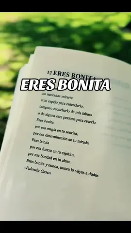 Eres bonita #valentingasca #poesia #poesiaenespañol 
