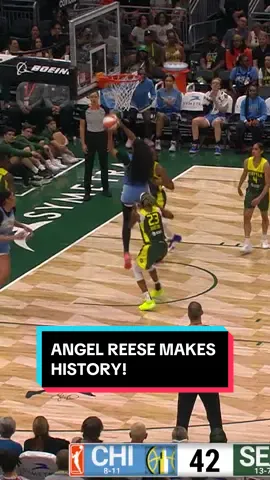 A look at the bucket that made history for Angel Reese 🙌 The rook now stands alone atop the record books with 13 consecutive double-doubles, surpassing Candace Parker’s 12 consecutive double-doubles over multiple seasons #WelcometotheW 