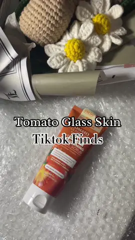 Fresh Skinlab Tomato Glass Skin #fyp #glasskin #skinlab #facialscrub #trendingvideo #tiktokfinds 
