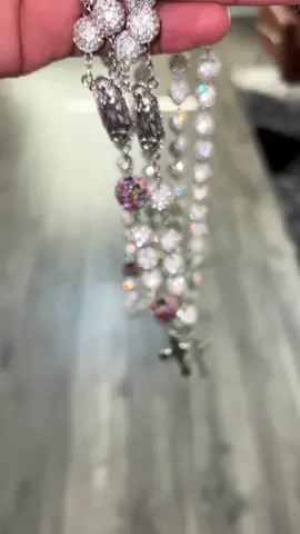 nerd cluster rosary goes crazy😮‍💨 #foryou #viral #xyzabc #fashion #fashiontiktok #streetwearfashion #fashioninspo #FitTok #streetwear #1uhhwell #fypシ゚viral #rosary #imperialbastards 