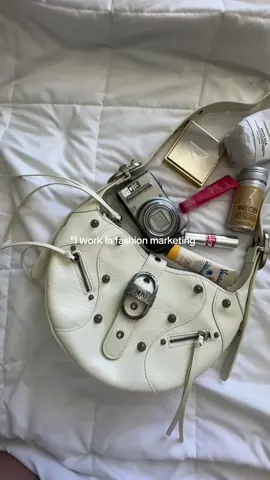 Dream job that got me my dream life 😭❤️ #RTW #worktok #fashionstyle #bof #businessoffashion #fashioncareer #fashiongirlie #businessmarketing #fashionmarketing #workinginfashion#fashionindustry #fashionjob #CFDA  #fashiontrends2024 #fashiontips #2024fashion #fashiontiktok #wwd #fashiontok #worktok #fashionintern 