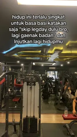 lagi gaenak badan broo😁 #gymrat #GymTok #legday 