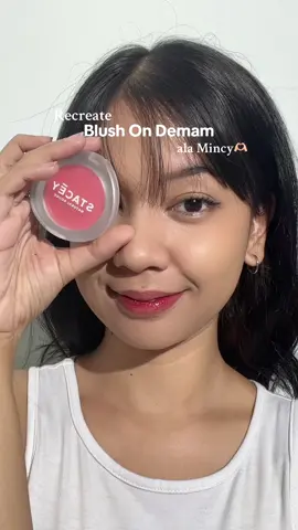 Masih jaman gak sih blush on demam kayak gini? Atau bescy sering nih pakai trend blush on demam ini? 👀😛✨ #stacey 