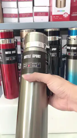 🐬🐬🐬 Hè đến rồi mọi người ơi, sắm ngay 1 chiếc bình giữ nhiệt 1000ml đựng nước, đựng đá, giữ nhiệt từ 8-12 tiếng có khay lọc trà và quai treo tiện lợi,.giỏ hàng bên trên nhé #chuyenphukienvagiadung #phukienhottrend #binhgiunhiet1000ml #binhnuocgiunhiet #trending #binhgiunhiet #sieusale #muahe #binhgiunhietthinhhanh #tiktokshop #xuhuong 