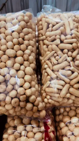 Produk olahan amplang tenggiri bantat asli produksi UMKM lokal. Teksturnya lembut tidak ada serik sama sekali. Cocok untuk camilan dan lauk nasi. Yuk yang mau nyoba 1Kilogram hanya 40rb-an saja!