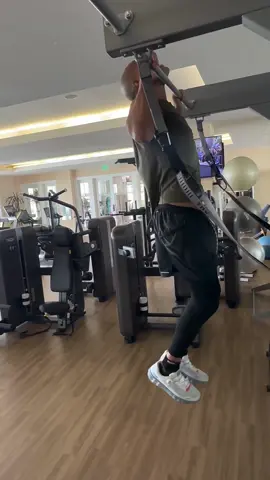 Give this one a shot! 100 pull-ups in under 10 minutes 3 minute rest 5 pull-ups followed by 5 seconds rest until you can't complete 5 anymore 10 minutes easy cardio as you are recovering 100 chin-ups in under 10 minutes 3 minute rest 5 chin-ups followed by 5 seconds rest until you can't complete 5 anymore Stay hard! #davidgoggins #canthurtme #jockowillink #motivation #davidgogginsmotivation #stayhard #joerogan #Fitness #disciplineequalsfreedom #keephammering #davidgogginsmotivation #tonyrobbins #joeroganexperience #mindset #personaldevelopment #getafterit #goggins #accountabilitymirror #takingsouls #discipline #andyfrisella #motivationalquotes #accountability #inspiration #wavnedver #garyveequotes 