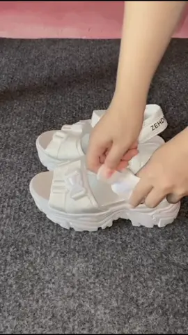 Lurad sandal karet cewek wedges style Korea #fyp #rekomendasi #luradsandalkaret 