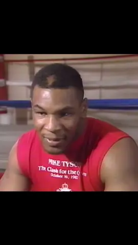 Mike Tyson Using Height To His Advantage #miketyson #ironmike #ironmiketyson #boxing #boxingtraining #fyp #fy 
