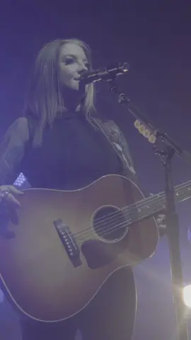 Girl Goin’ Nowhere holds a special place in my heart, from the reason we wrote it, to us writing it in hopes that if Guy Clark had to listen to it, he wouldn’t have minded. This song has shaped my career. The little song that could.. and did … and keeps on keeping on.  #OnTour #storybehindthesong #livemusic #girlgoinnowhere 