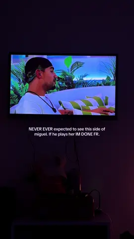 Had to rewatch this scene like 3 times cause i couldnt believe what i was hearing #fyp #LoveIsland #loveislandusa #miguelloveisland #leahloveisland 