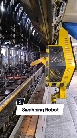 Robot lubricador 👊🏻 #Heye #ismachine #robot #swab #glass #factory #forming 
