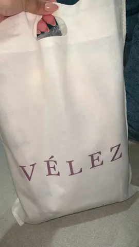 De colombia para el mundo! 🇨🇴🌎 Gracias amor♥️✨#velez #bolsovelez #bolsolili #esposos 