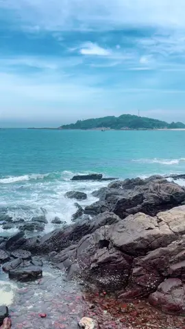 Bãi tắm vụng tiên.📍Bãi biển xanh đẹp mà ít du khách đến với Cô Tô biết tới.🌊✨🏖️#daocoto #coto #biển #hè #nammoreview #dulich #dulichcoto #cotoisland 