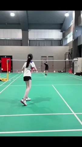 Kỹ năng đỉnh cao của chị đại #caulong #shopthethao #vợtcầulông #badminton #votcaulong #cầulông #caulongthegioi #trendcaulong 