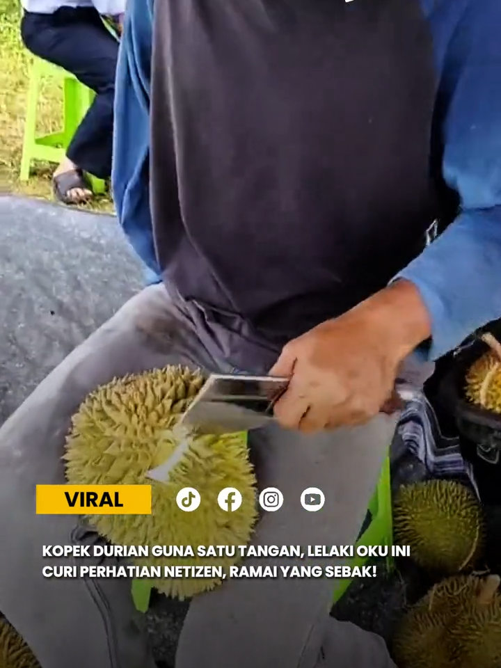 Usaha Hebat Lelaki OKU Viral Di TikTok Baca artikel di website Osedap! link dekat Bio 👆🏼 Sumber : Tiktok | @muhammadhelmi75 Untuk kredit atau apa2 berkaitan kontent, boleh terus DM ye 🥰 #osedapdotcom #durian #buah #rajabuah #buahnasionalsingapore #orangkuatusaha #oku #viralvideo #foryoupage #fyp