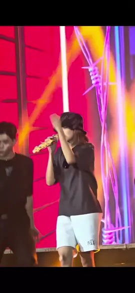 DEYM🥵THE VOCAL‼️Yung high 🎶 Grabe naman yan Gwenyy! ANG POGIIIIII.... AWA NALANG SAMIN OH🫣🧎‍♀️🫶 #binigwen #gwen #gwenapuli  #BINI Oh Shux' BTS action before BINI hits the stage at #BINIverseBaguio !✨!📹 #BINIverse #BINI_inReelLife  #BINIversayangHulyo 