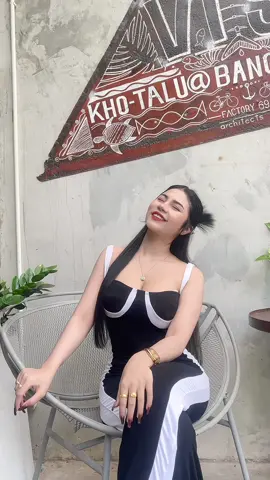 วันหยุดมีน้อย ใช้สอยหมดแล้ว 😁🖤 #ประจวบหวานมาก🤤 