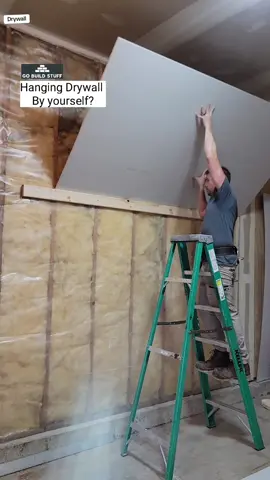 Hanging Drywall By yourself #2x4 #assistant #Drywall #gobuildstuff 