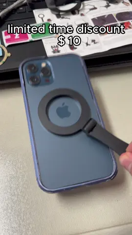 Hands free magnetic phone holder is so much fun and a have to for content creators or anyone that wants to film hands free. #contentcreator #influencer #cooking #filming