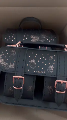 The rose gold #strawbberirs #collection #bags #backpacks 