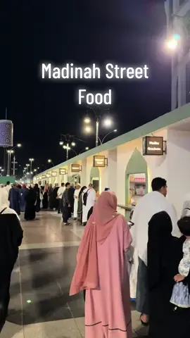 Madinah Street Food 💚 #madinah #streetfood #huts #masjidnabawi #saudiarabia 