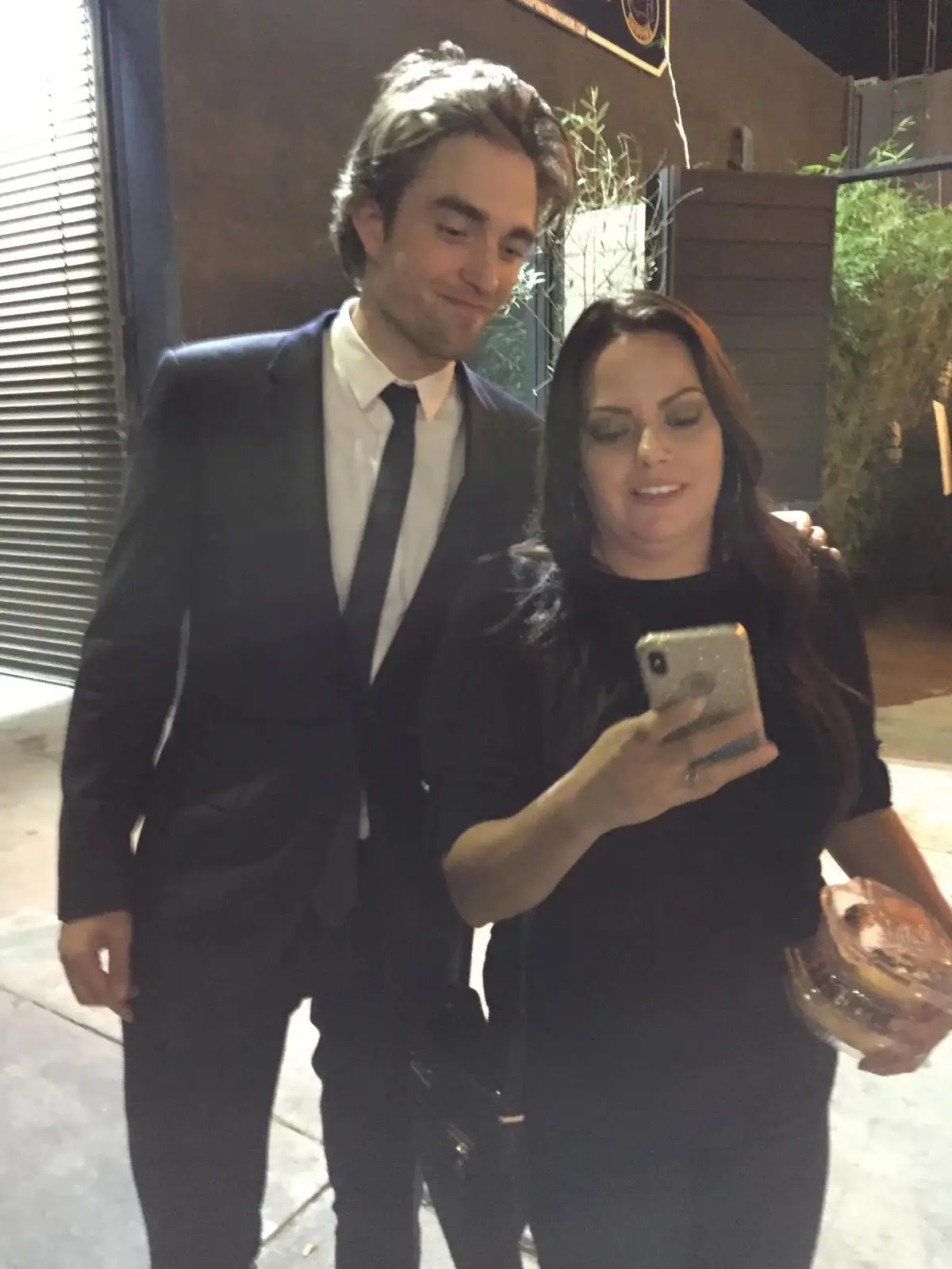 imagina encontrar o robert e tirar essa foto KKKKKKKKK #robertpattinson #viral #foryoupage 