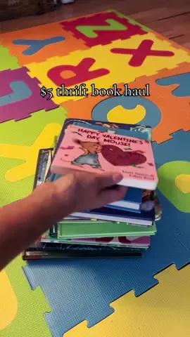 I cant stop buying my daughter books 😅🙏🏻 I got this whole box of kids books at the thrift for $5, the best one is the robin hood book from 1985, the pages feel so thick and the ink is so vibrant, amazing quality, they dont make books like that anymore 😍📚 #thrifttok #toddlermom #calimama #fyp #thrifthaul #BookTok #bookhaul 