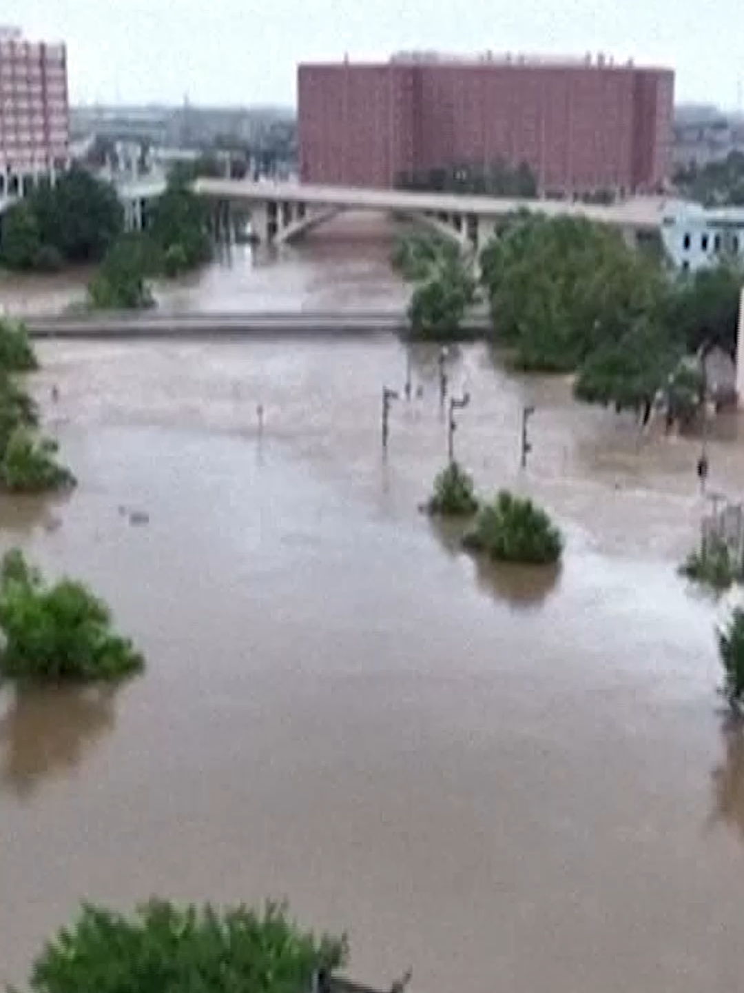 Drone video shows the flooding in Houston on Monday after #Beryl tore through the city. Click on the #linkinbio 🔗 for the full story on Beryl's destruction that moved through #Texas