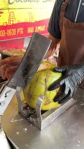 The Most Popular Sweet Coconut Ice Cream Shop in Malaysia #coconuticecream #fyp #viral #tiktokfood  📍Malacca in Malaysia https://maps.app.goo.gl/FQpDW74KK3ZfdfREA ⏰ 11am open
