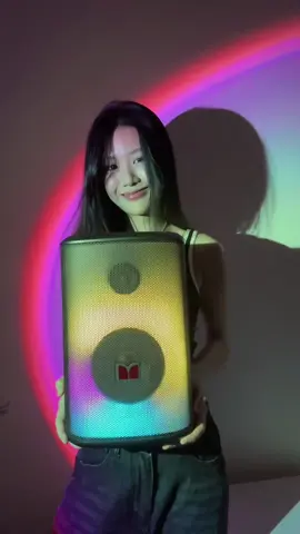 ลำโพงสายปาร์ตี้ เบสแน่นๆ มาพร้อมไฟ RGB เต็มระบบ จะไปมันส์ที่ไหนก็หายห่วง #ลําโพงบลงทูธ #monster #monstersparkle #sparkle 