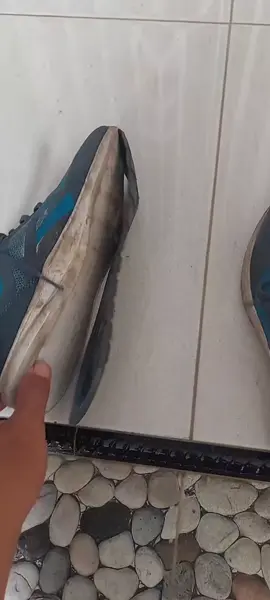 eee nangis sepatu rusak,