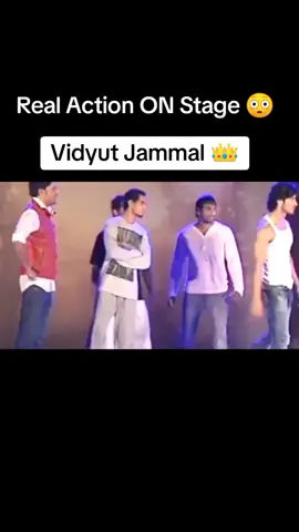 📺 Vidyut Jammwal Circus😳 #realaction #liveaction #onstage #realhero #omg  #southmovie #sauthmovie #moviescenes #movieclips #newmovie #trendingmovie #actionmovie #filmclips    #unfreezemyacountplz 