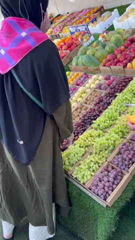 Saat di Thoif mampir buat beli buah🥰😍💕 koment yg sdh pernah kesini #thaif #umroh #madina #makkah #fruit #makkah 