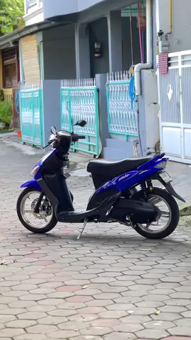 Striping bunga oke jugaa. . . . .  #miosporty #miomodifikasi #shijiroexhaust #mio #mioproper #kenochi #kenochimio #fyp #fypシ゚viral 